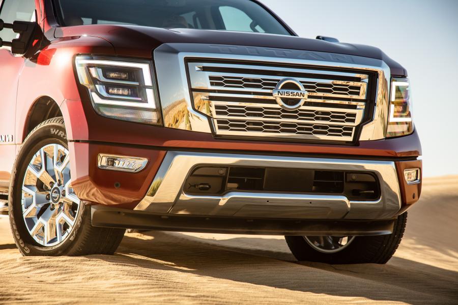Детали экстерьера Nissan Titan SL Crew Cab 2019 года  (фото 7 из 29)